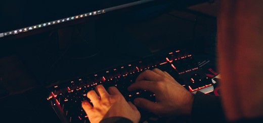 起台不到半年,“蛋厅”全员涉案,“砸蛋”玩法“刑”不行!缩略图 起台不到半年,“蛋厅”全员涉案,“砸蛋”玩法“刑”不行!缩略图