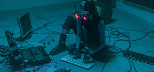 社交App嵌入“AI虚拟人”、“机器人”可刑性分析缩略图